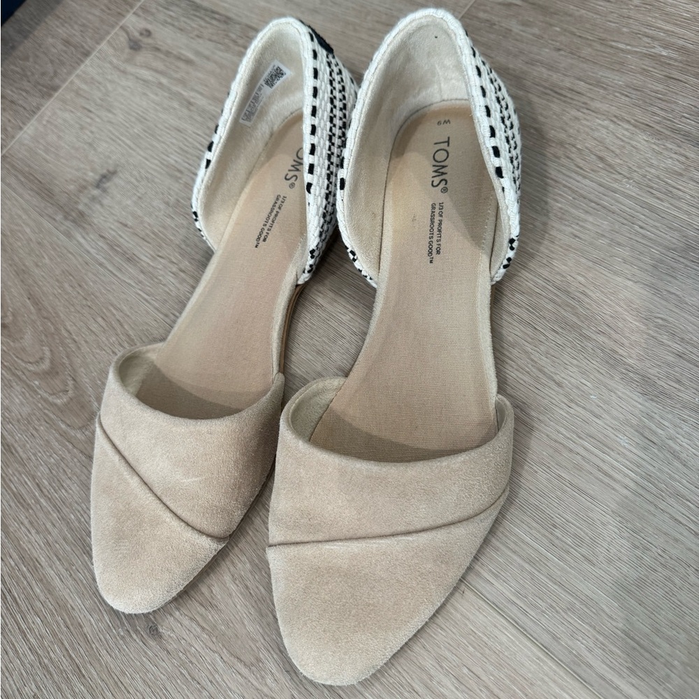 TOMS Jerri Flats.  Size 9. Women’s.